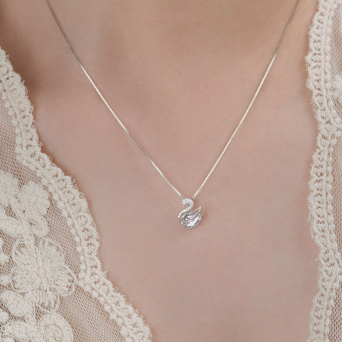 925 Sterling Silver Cygnet necklace