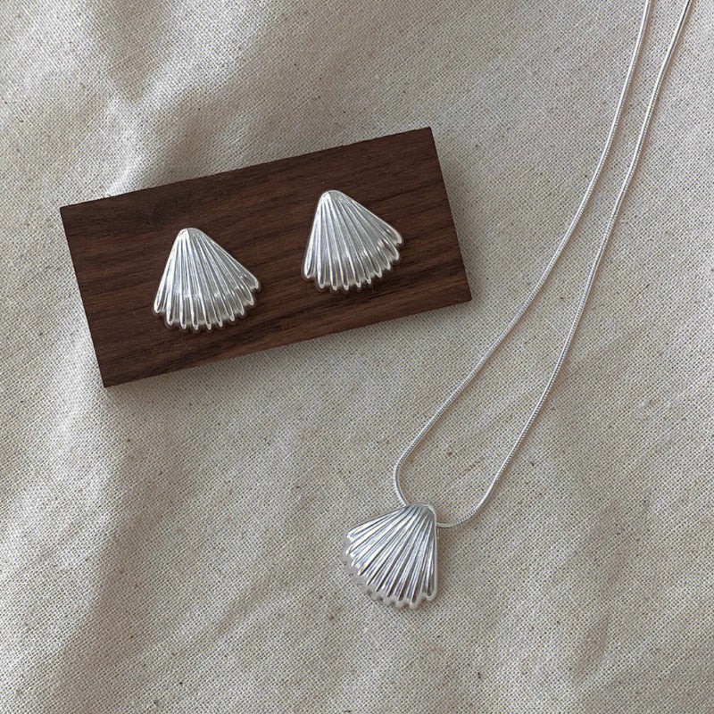 925 Sterling Silver Shell necklace