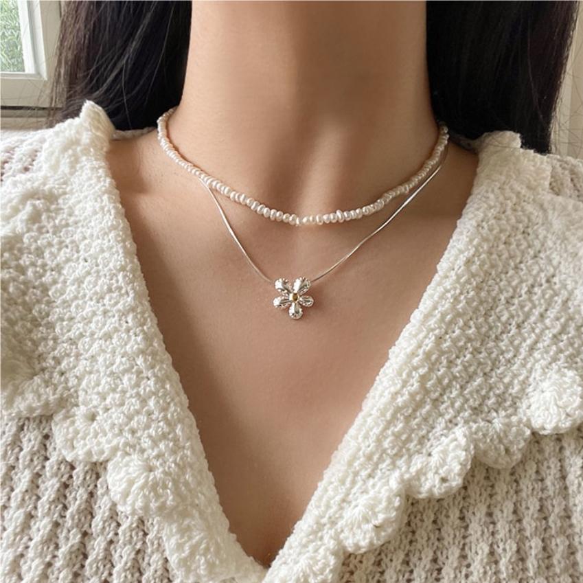 925 Sterling Silver Daisy necklace
